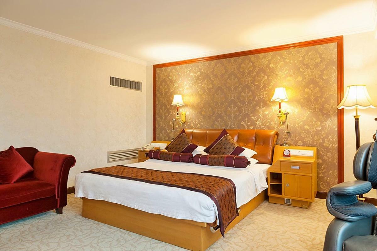 Xiamen Huaqiao Hotel Esterno foto