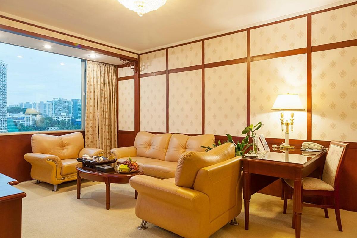 Xiamen Huaqiao Hotel Esterno foto